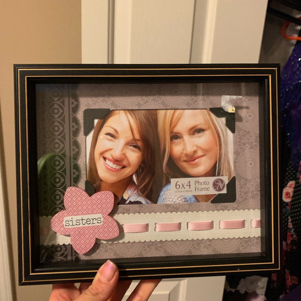 NIB Sisters Shadow Box Frame